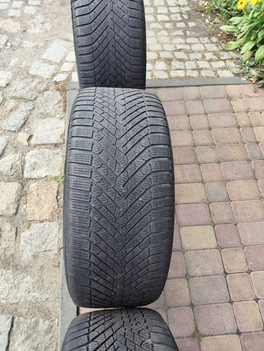 Felgi BMW 21 CALI AEZ 285/40/21 PIRELLI ZIMA 5X112 G07 G7x Seria 5