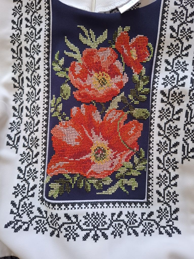 Вишите плаття довге