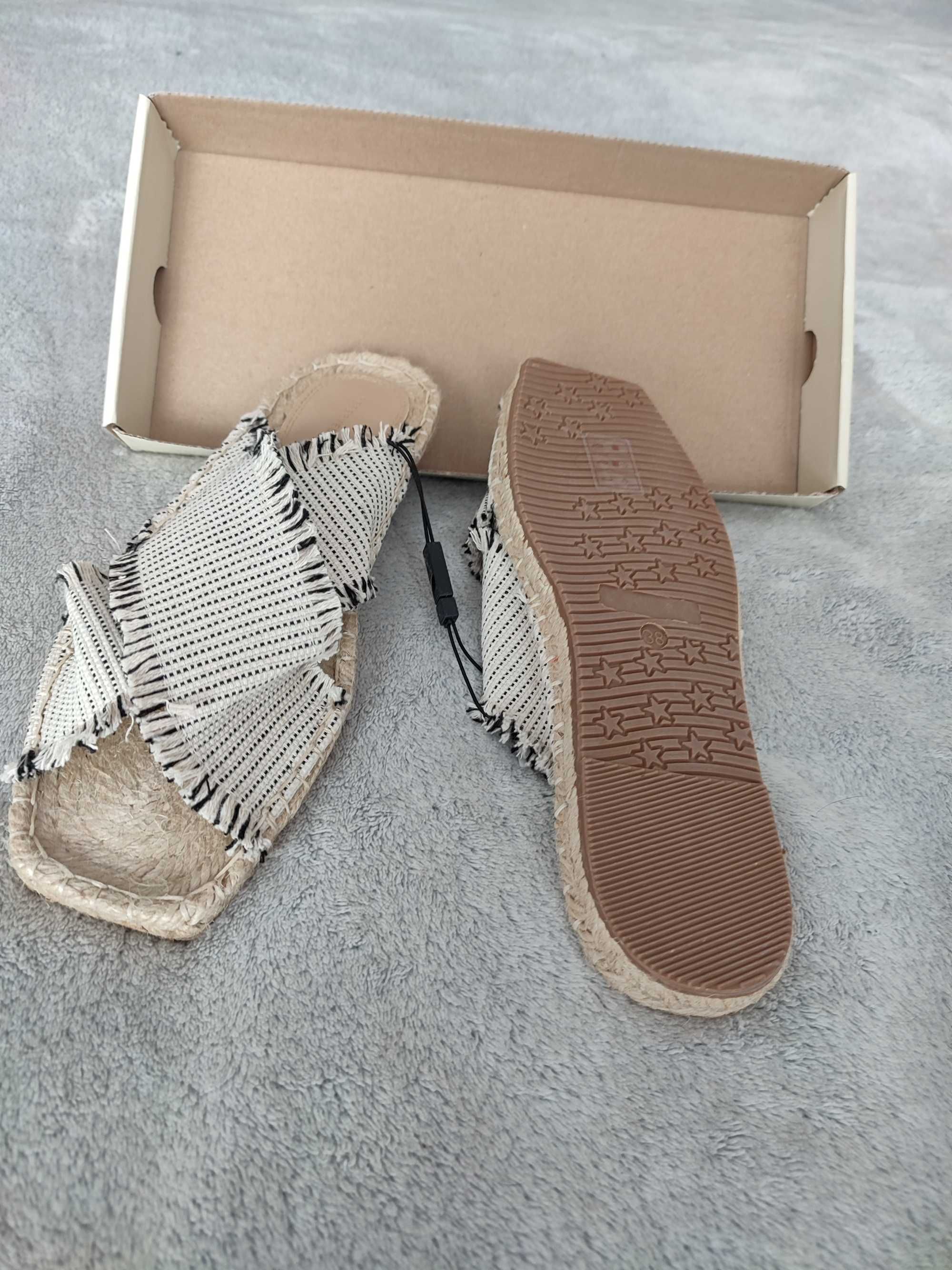 Klapki damskie espadryle