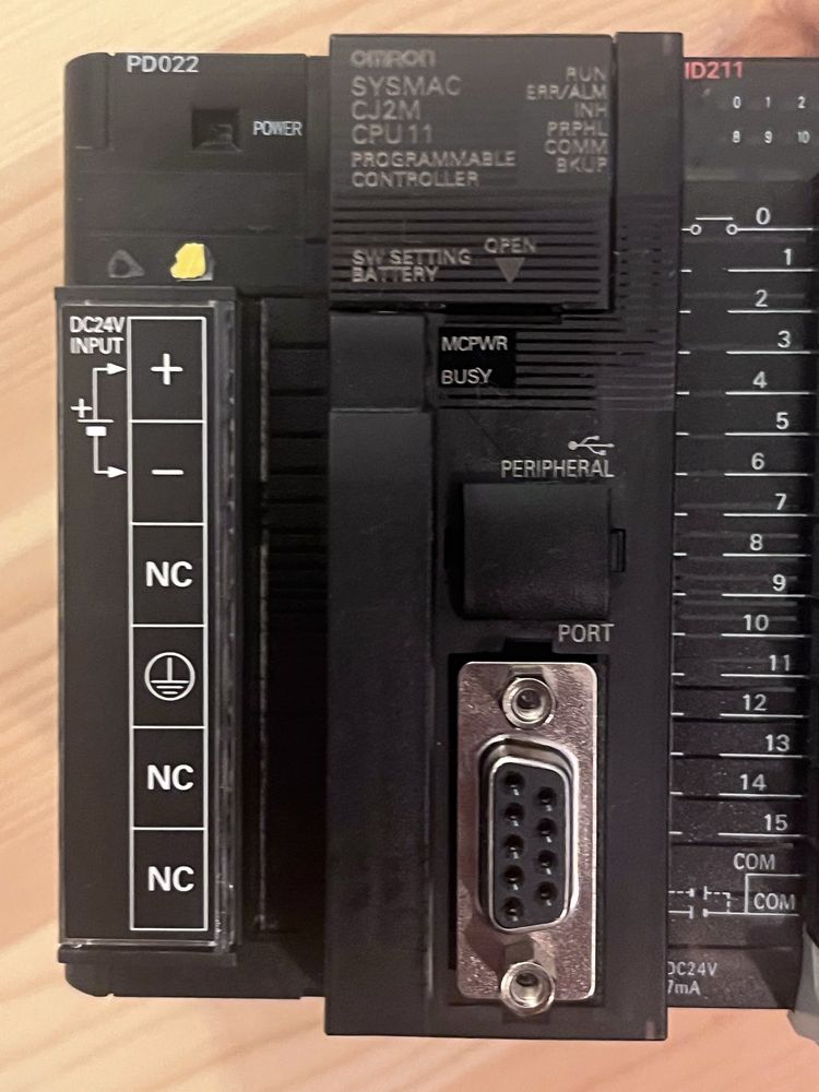 PlC Omron CJ2M CPU11