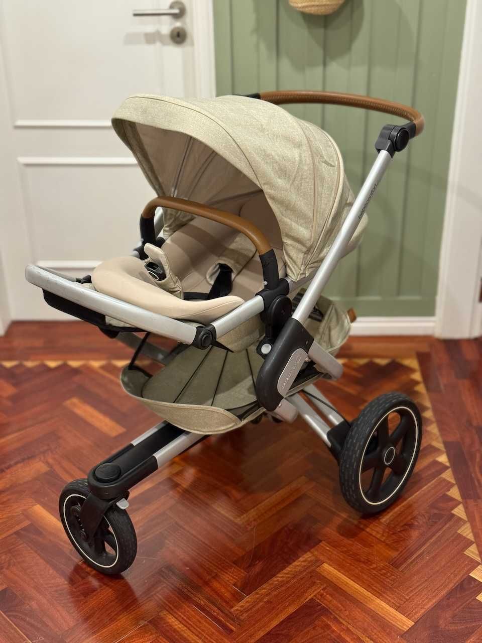 Carrinho Bébé Confort/Maxi Cosi Nova 3 na cor Nomad Sand