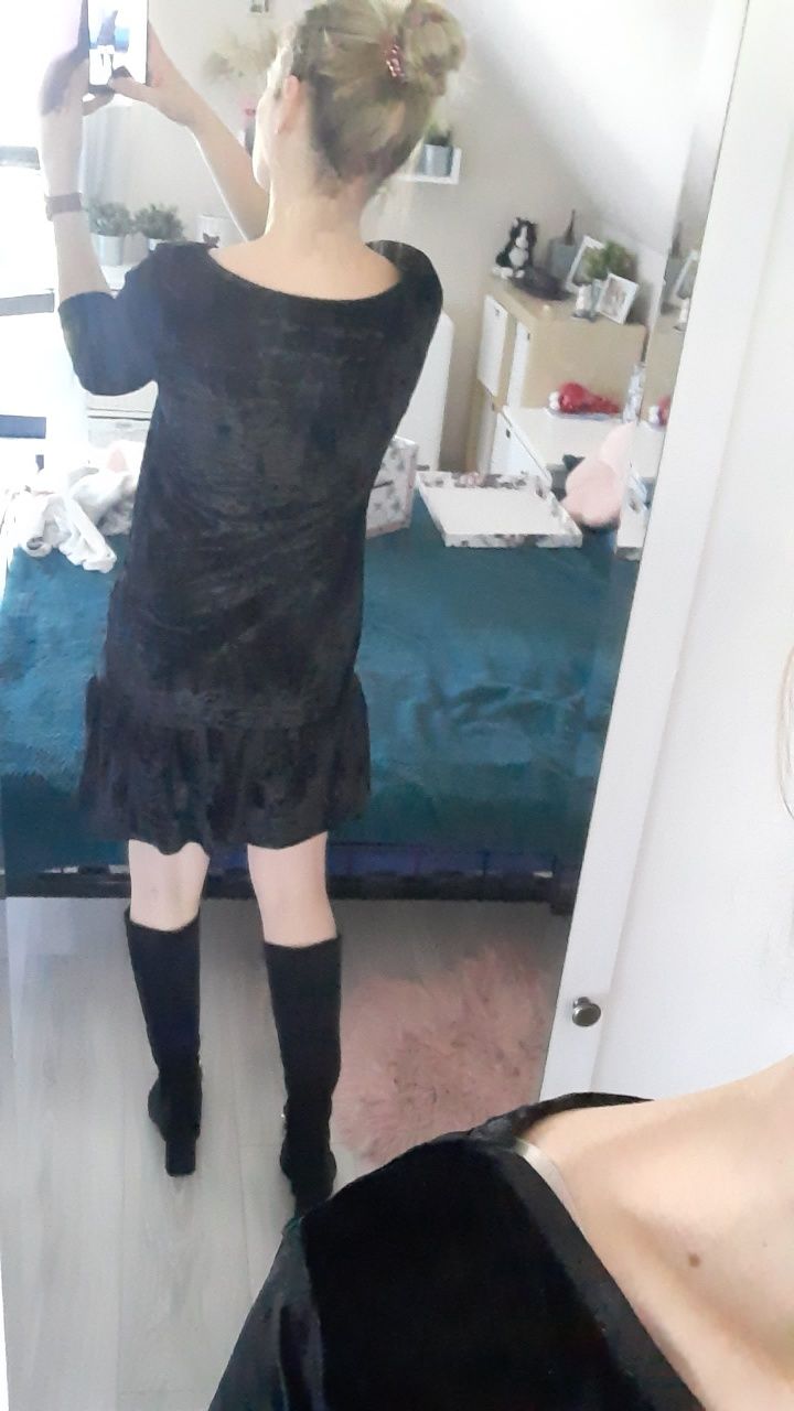 Sukienka welurowa czarna rozmiar S