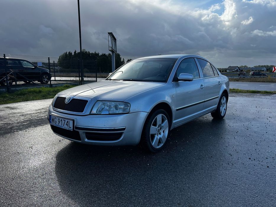Skoda Superb 2.8 V6 Sedan Szwajcaria