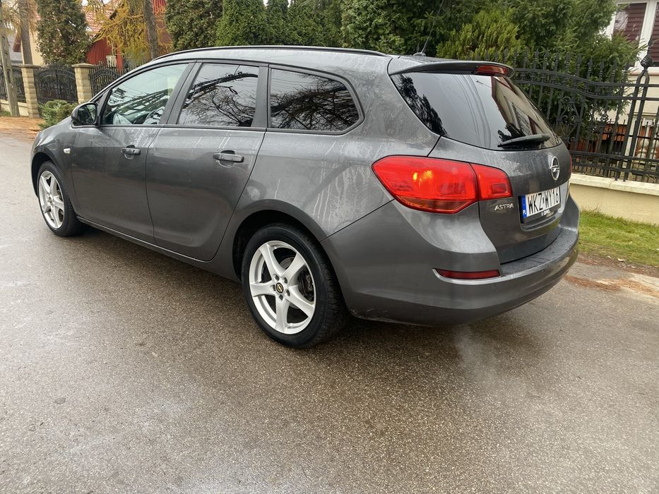 Na sprzedaż Opel Astra 1.6 lpg Automat dobry stan zamiana