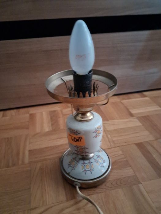 Lampka nocna na szafkę