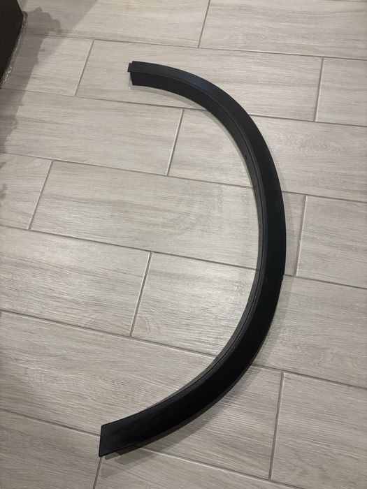 Оригінальна накладка, молдинг задньоі правоі колісноі арки BMW X3-4