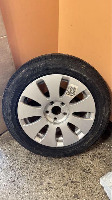 Oryginalna felga AUDI + opona Bridgestone 205/55 R16