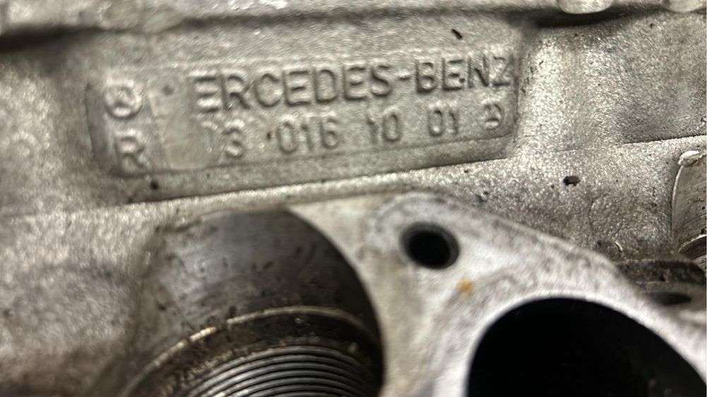 Glowica mercedes w124 om603 3.0d/td bez pekniec