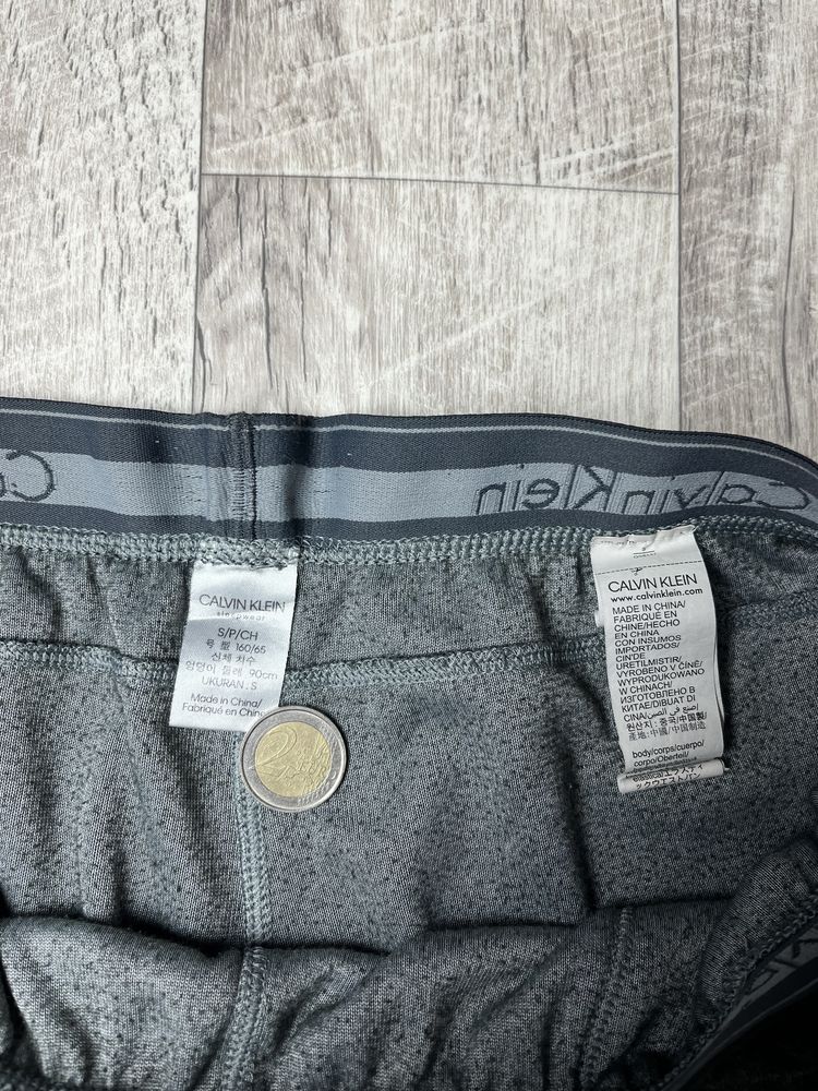 Штаны Calvin Klein размер S оригинал велюровые мужские серые спортивны