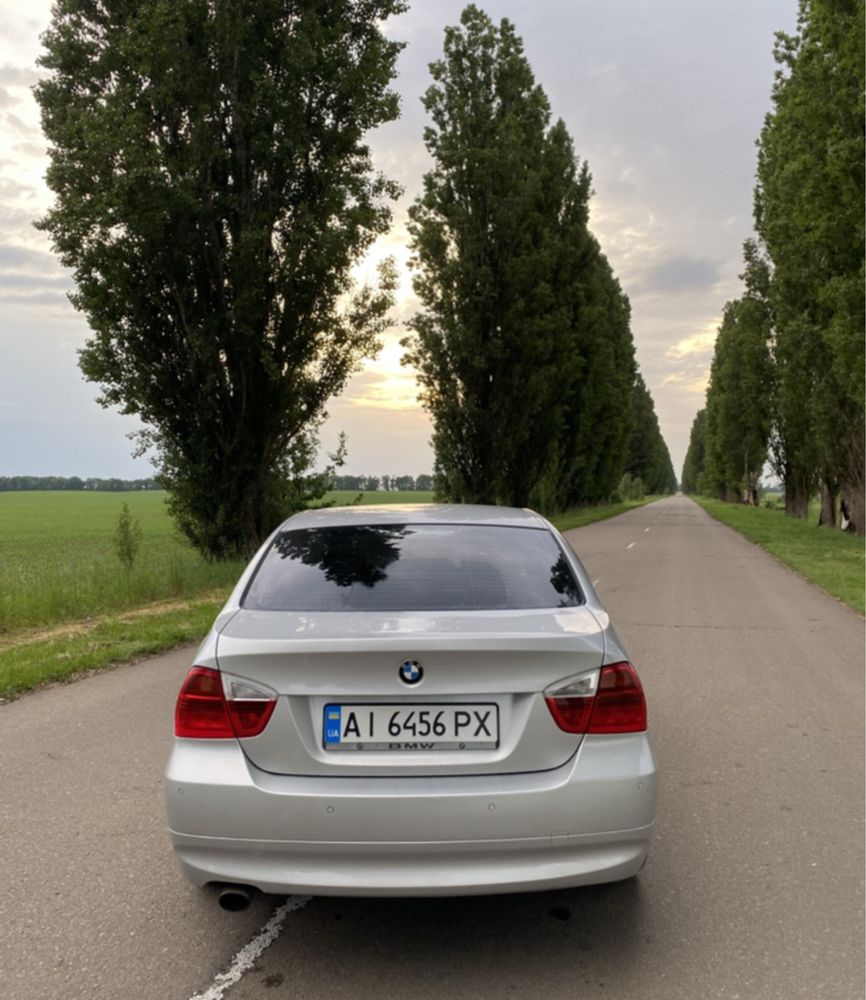 BMW E90 2006 р. 2.0 бензин