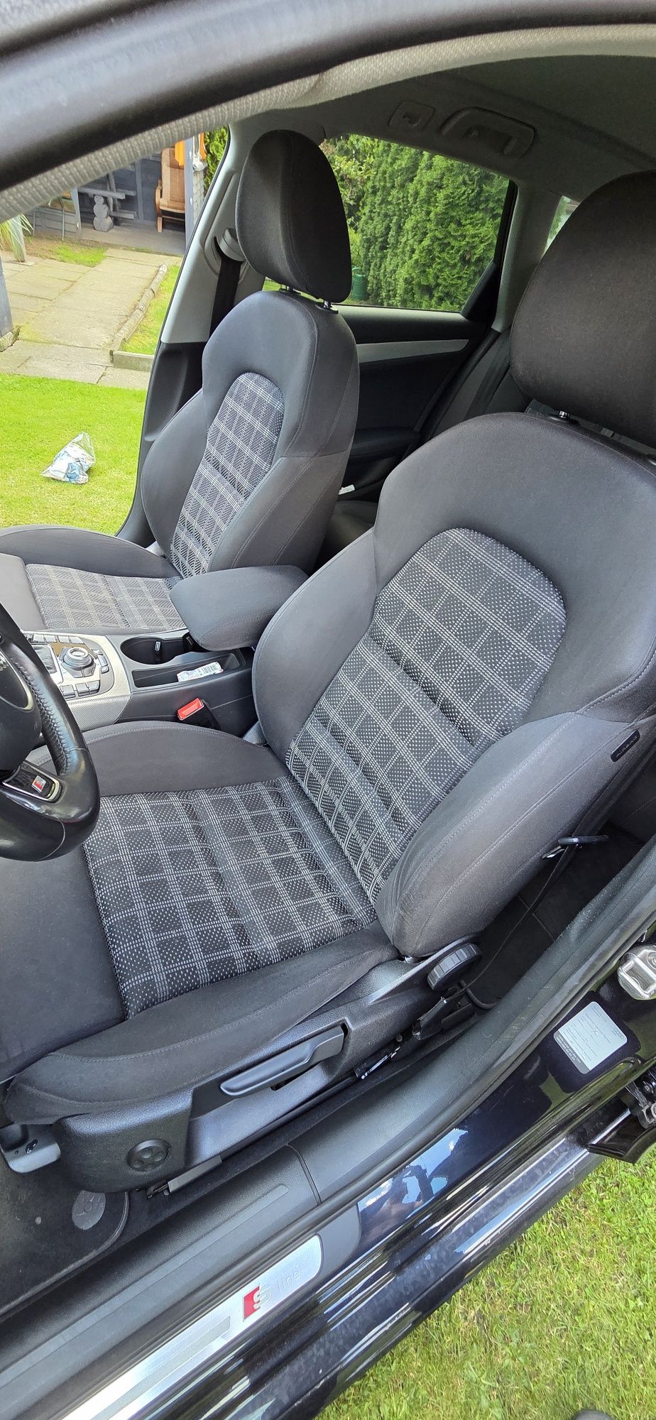 Audi A4 2.0 TDI quattro s-tronic 190ps 2014