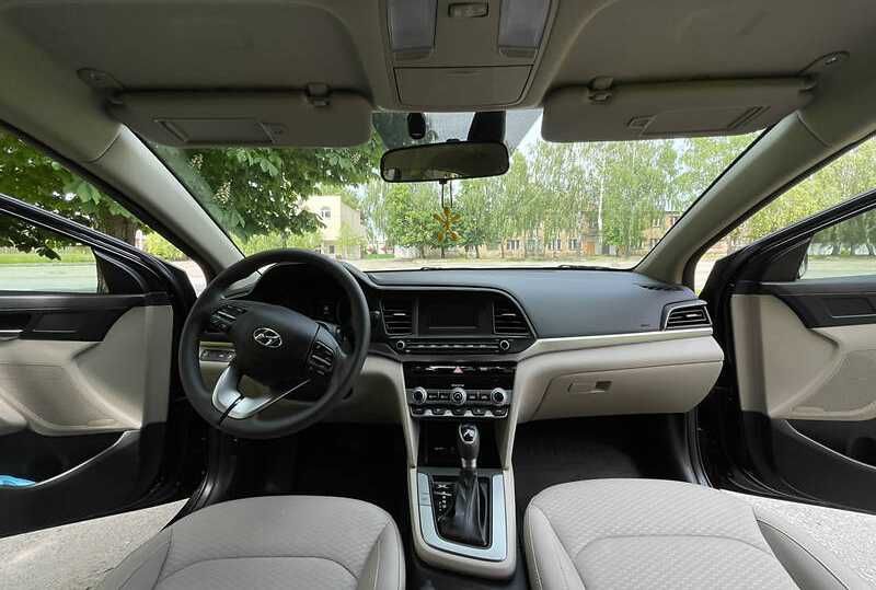 Hyundai Elantra 2020