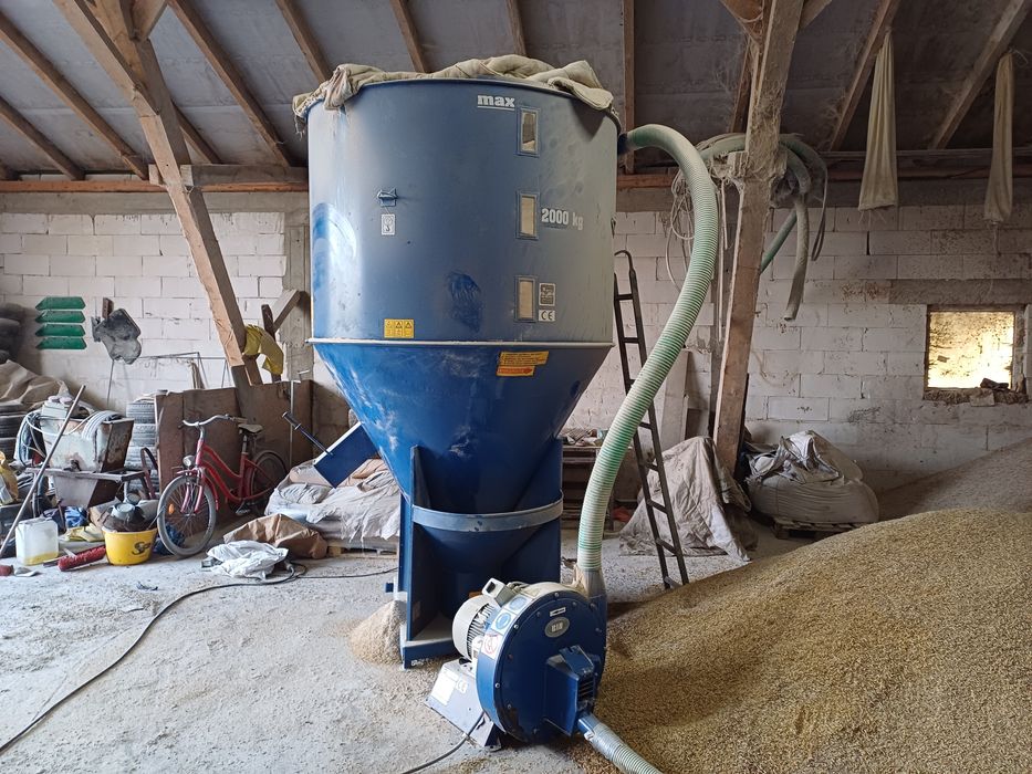 Mieszalnik Śrutownik ssaco-tłoczący 11KW Dozamech odolanów