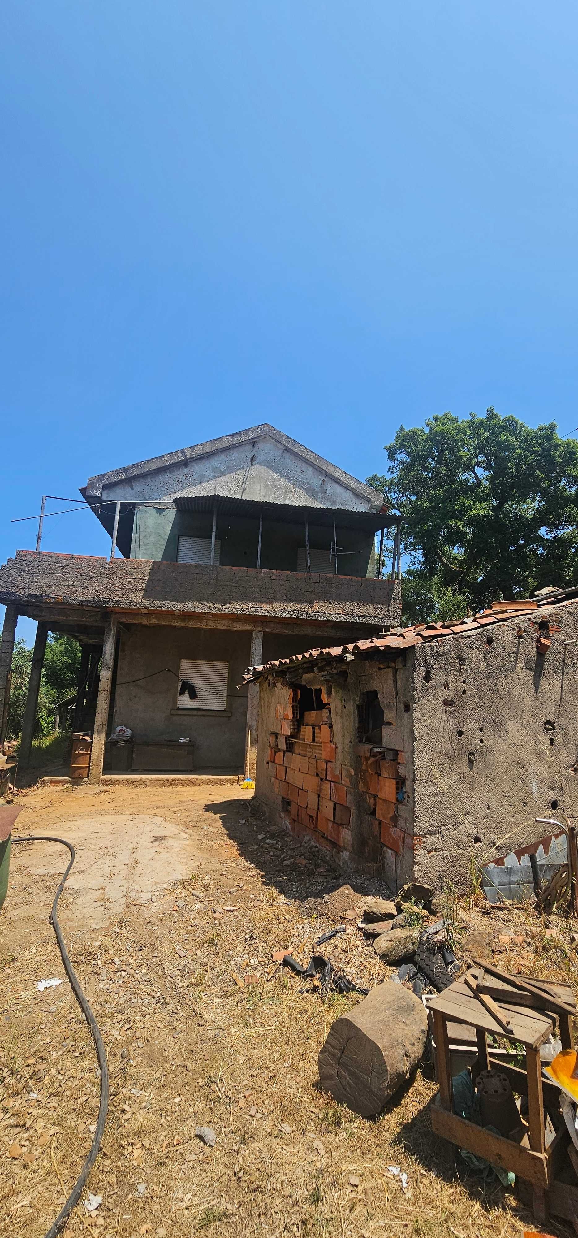 Casa 4 quartos 2wc 5080m²