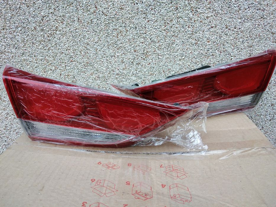 Задні ліхтарі Хюндай елантра