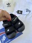 Босоніжки дитячі new balance