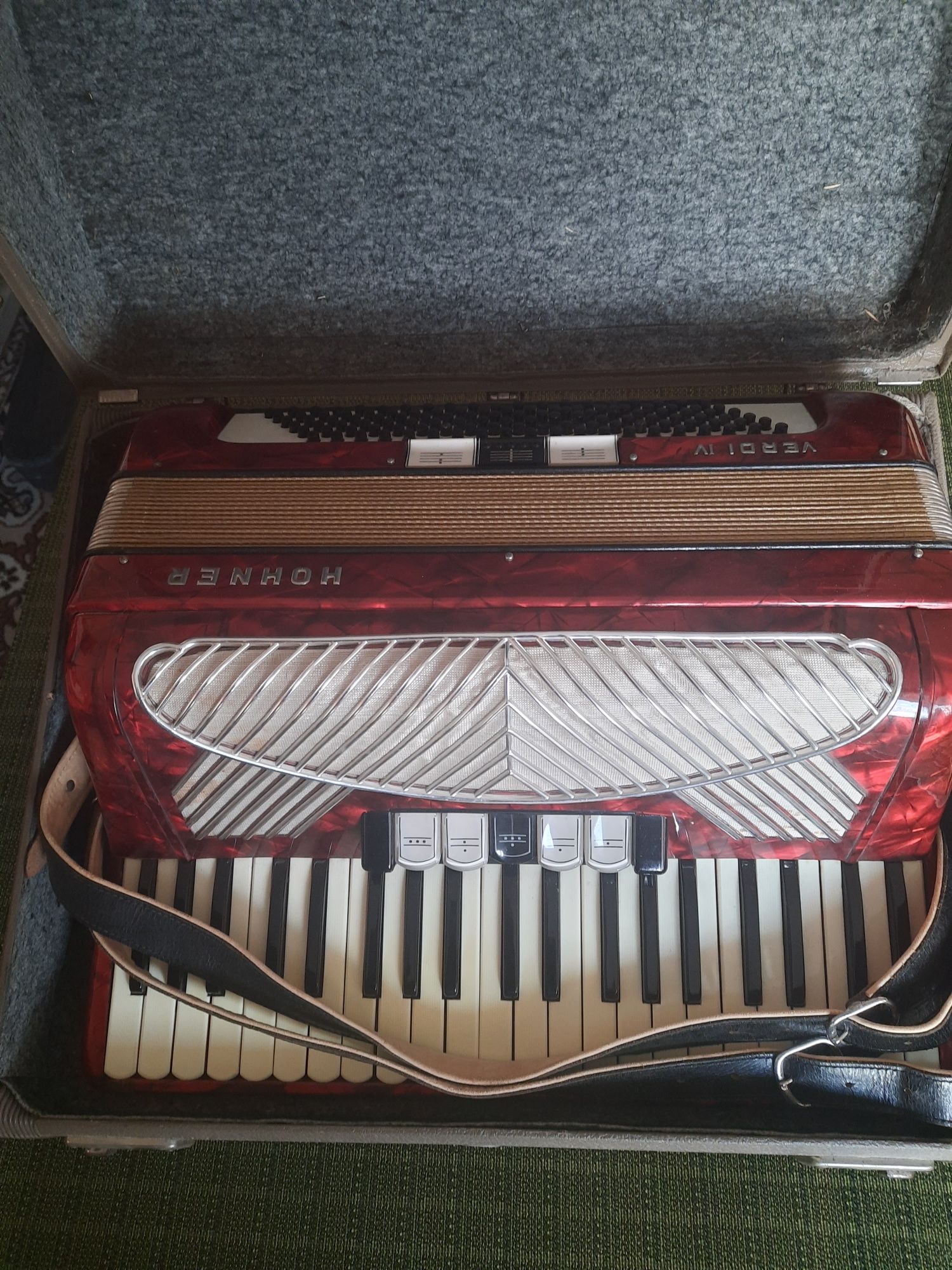 Akordeon  Hohner Verdi 4