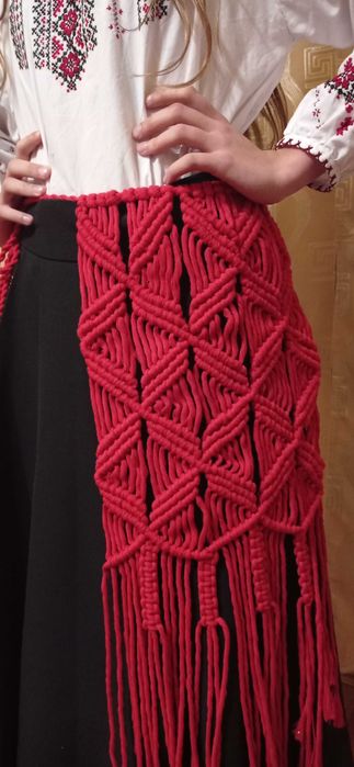 Припинда ( фартух) та Стильні хустки в техніці макраме