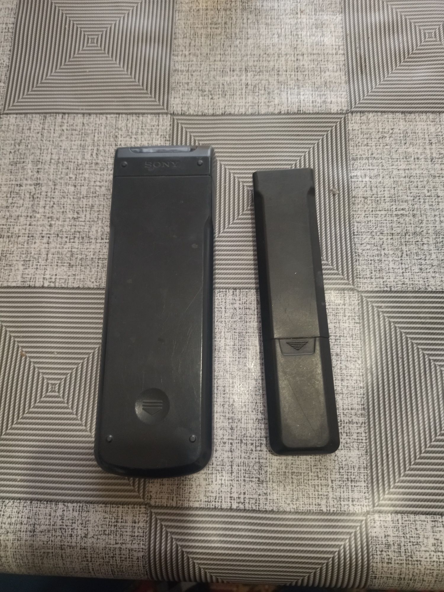 Продам пульты sony