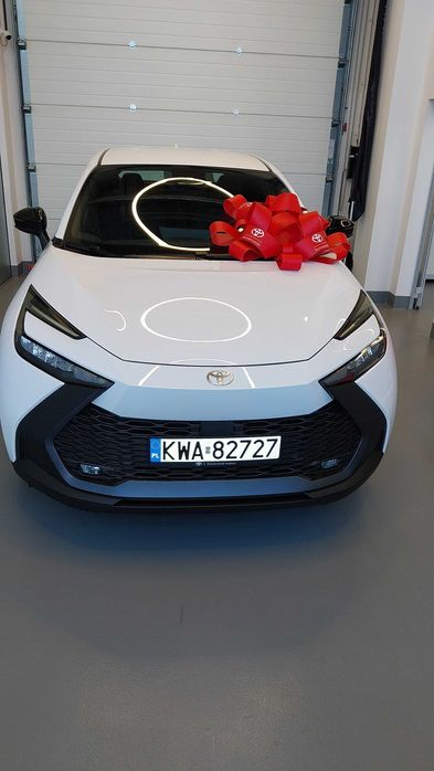 Toyota chr 2700 przebieg  jak z salonu
