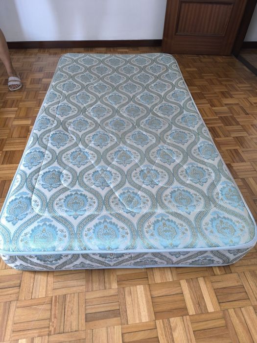 Cama de solteiro