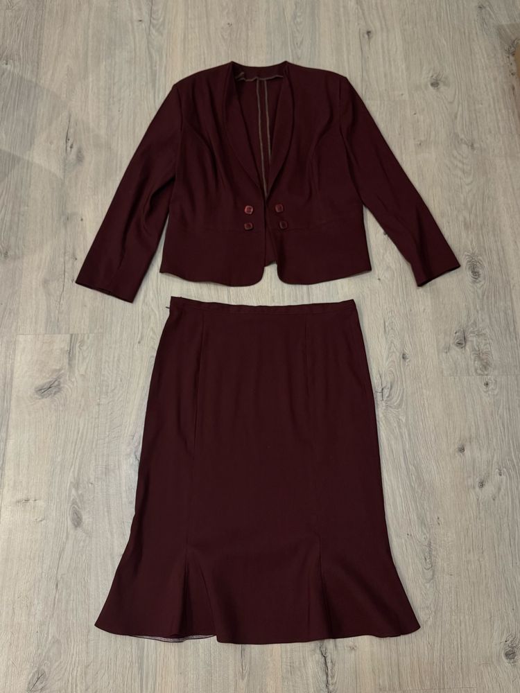 Burgundowy komplet elegancka marynarka i spódnica