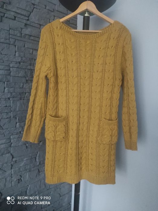 Musztardowa sukienka sweterkowa __ warkoczowy splot