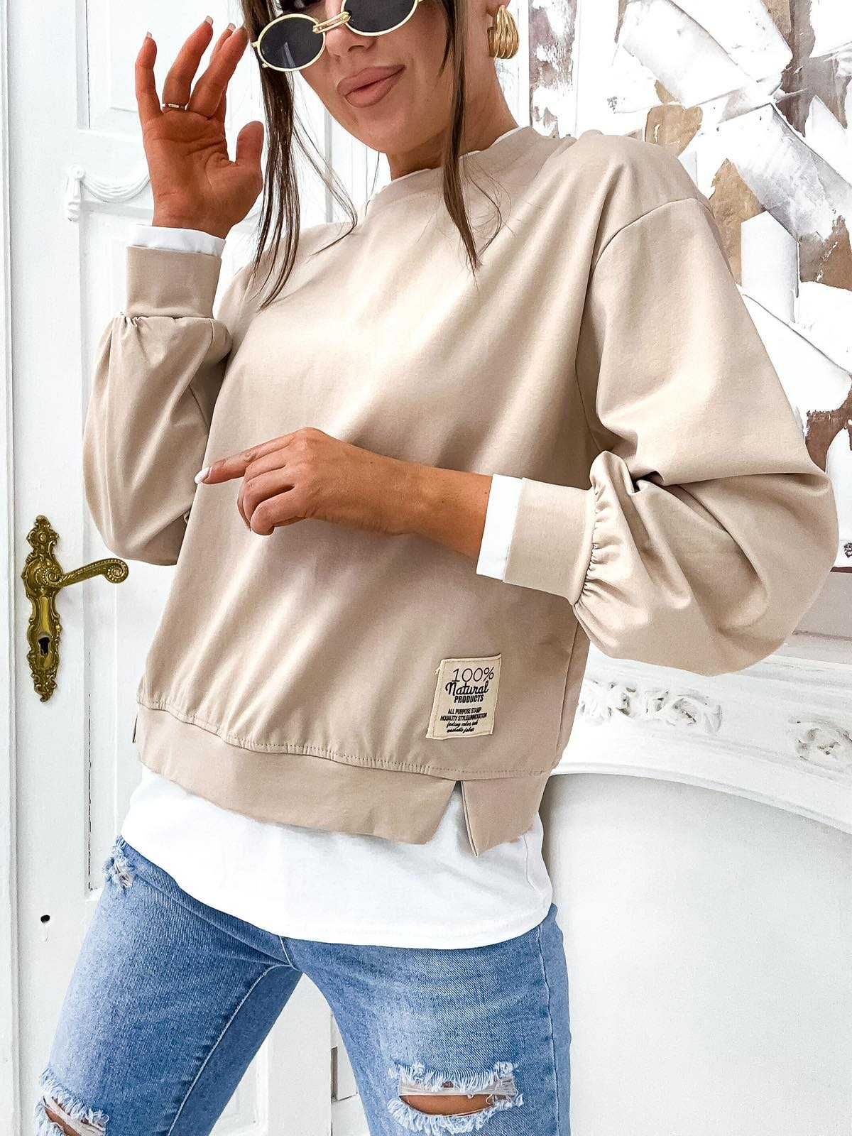 Bluza i białą wstawką