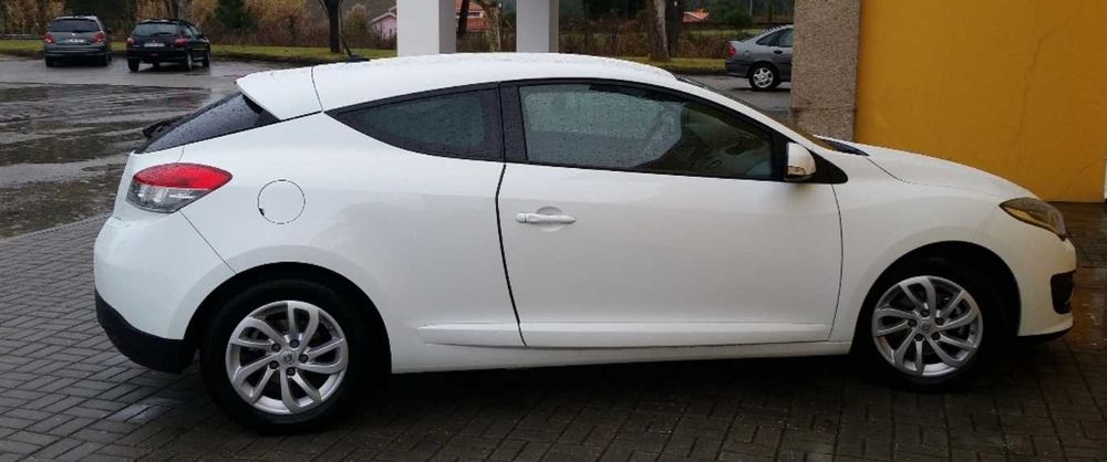 megane Coupe comercial