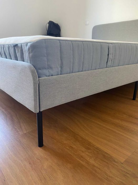 VALEVÅG - Colchão molas ensacadas extra firme + cama 140x200cm (usado)
