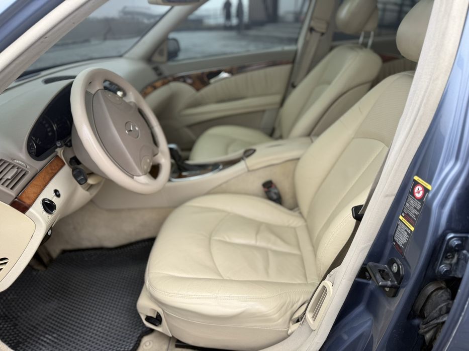 Мерседес бенс E211