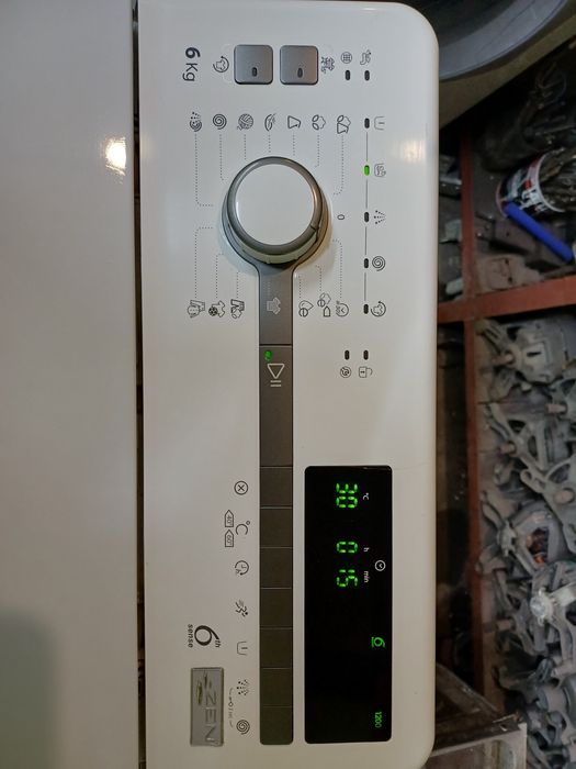 Пральна машина у відмінному стані.