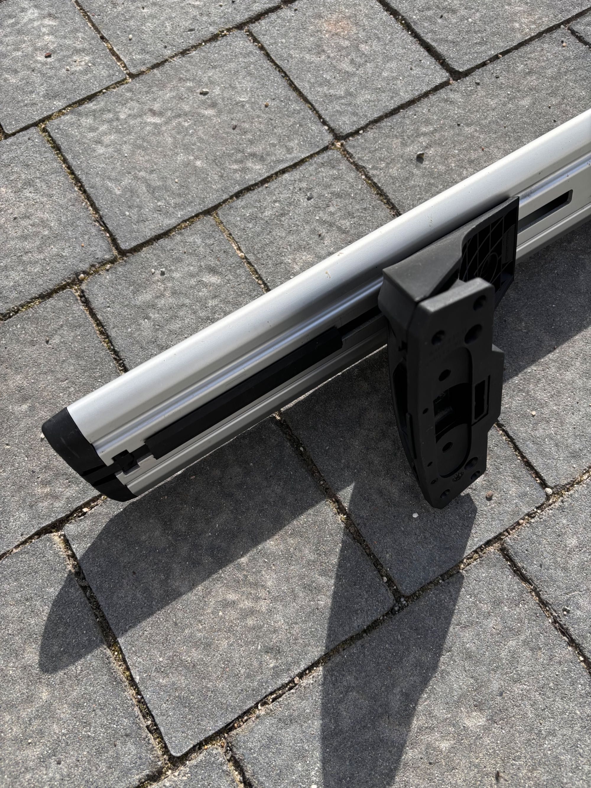 Bagażnik dachowy TAURUS stopy CarryUP + belki AERO + KIT - BMW F30 F31