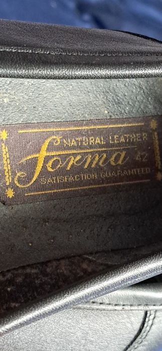 Męskie, skórzane buty/ mokasyny firmy Carlo.