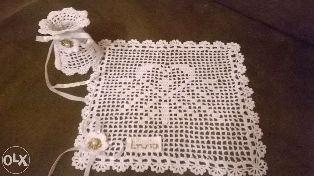 Szatka do chrztu na szydełku z kordonka