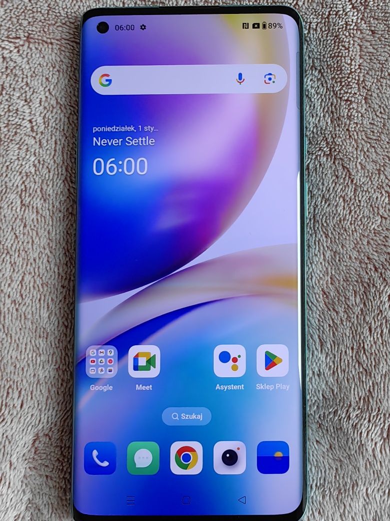 One Plus 8 Pro, 12/256, zadbany