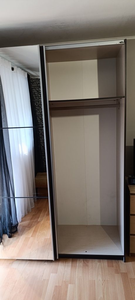 Szafy przesuwne z lustrem 153 cm