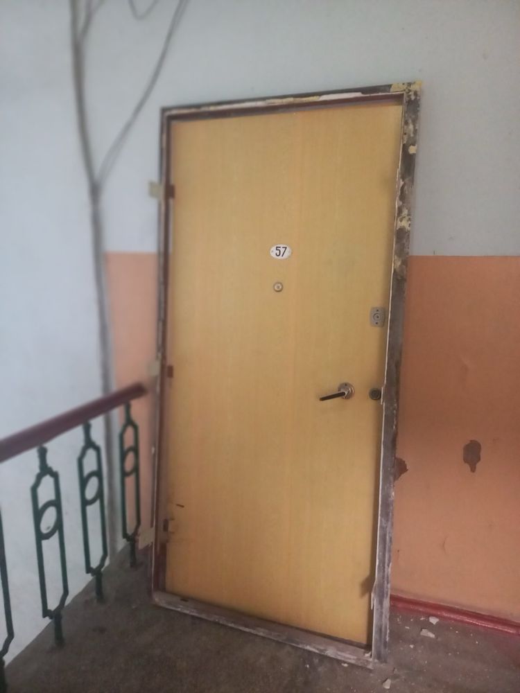 Продам входные двери