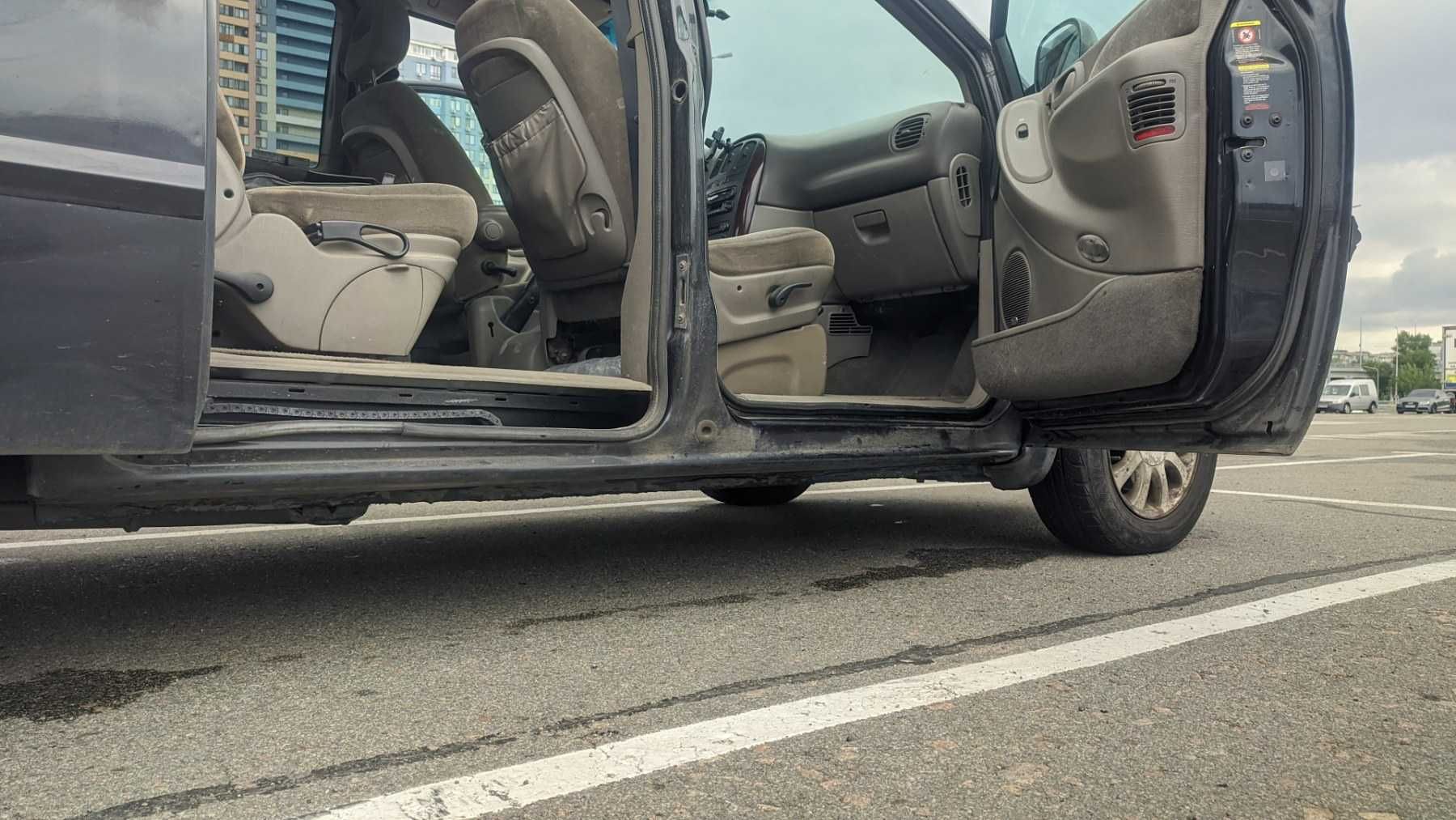Продам Chrysler Voyager