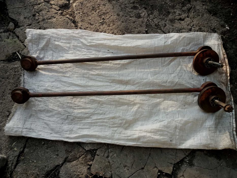 Запчасти С/Х. Ступица переднего колеса трактора Т-40. и др.