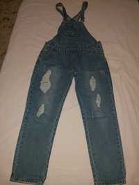 Продам джинсовый комбинезон штаны 30размер