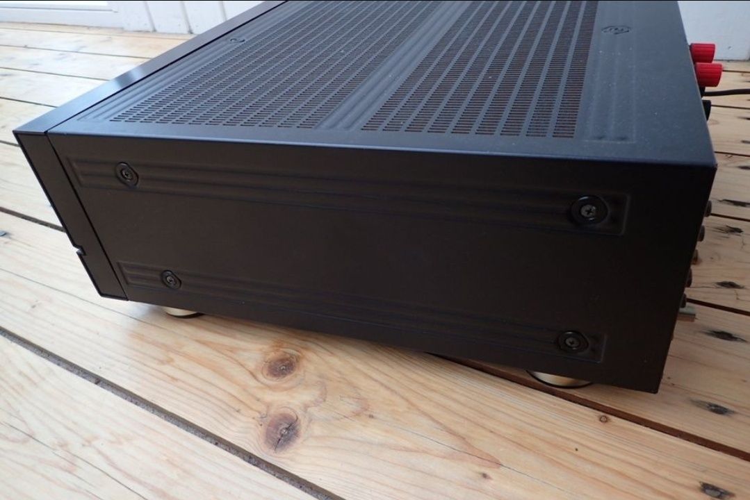 Pioneer A858 top stan