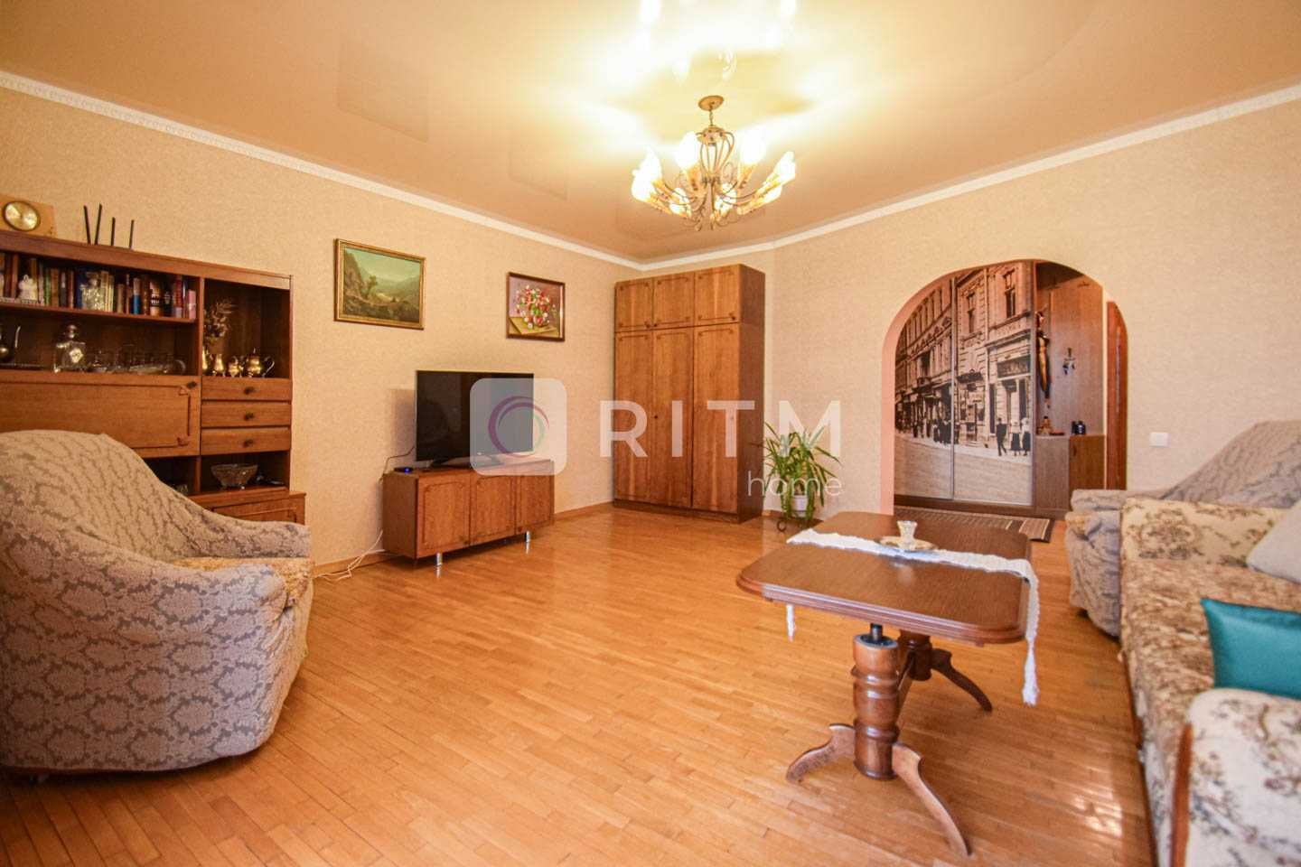 Продаж квартири на Котляревського 13 !