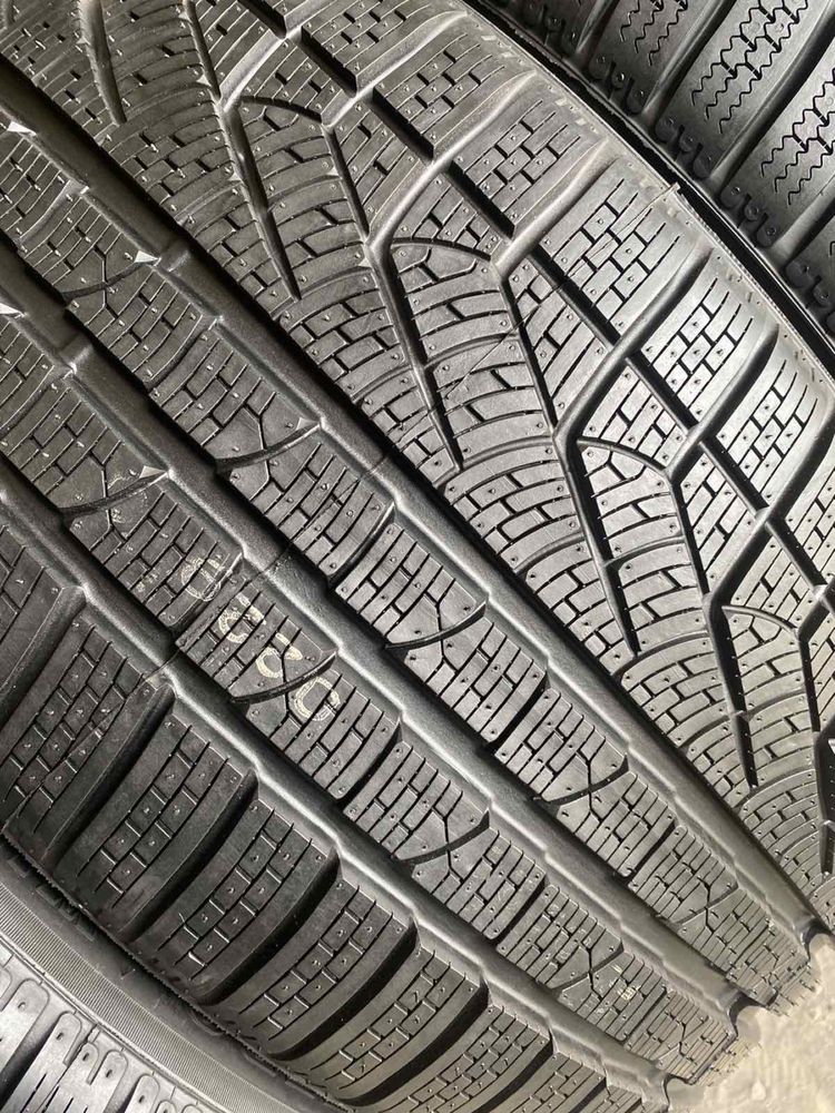 275/40/19+255/40/19 R19 Pirelli Sottozero Winter 270 4шт новые зима