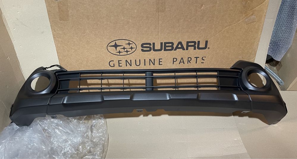 Решітка бампера нижня Subaru Outback 2023 24 b16 bt 57731AN69A Субару
