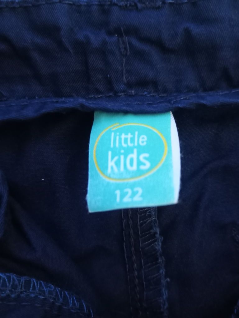 Ciemnogranatowe bawełniane chłopięce spodnie Little Kids 122