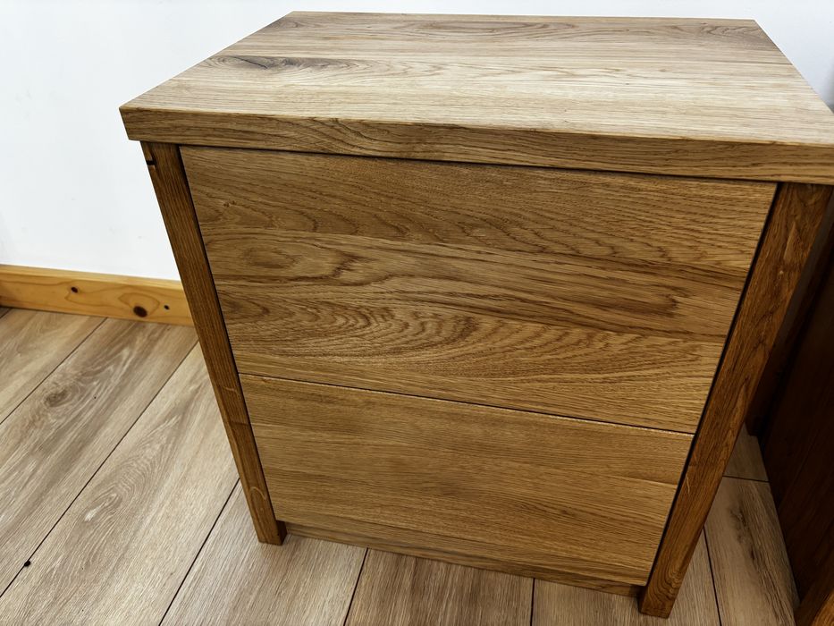 Dębowe szafki nocne