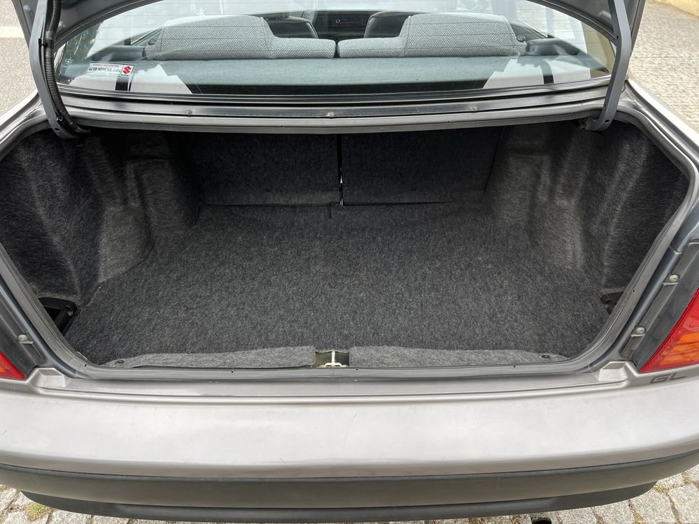 Suzuki Swift 1.3 - 20.000km Igual Novo