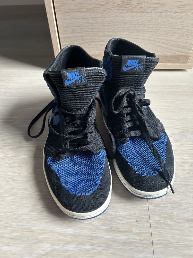 Niebieski-czarne Nike Jordan, r. 41 (40)