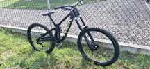 Rower Trek Session 8 Rok22 Downhiil V10 Santa Cruz
Demo Glory